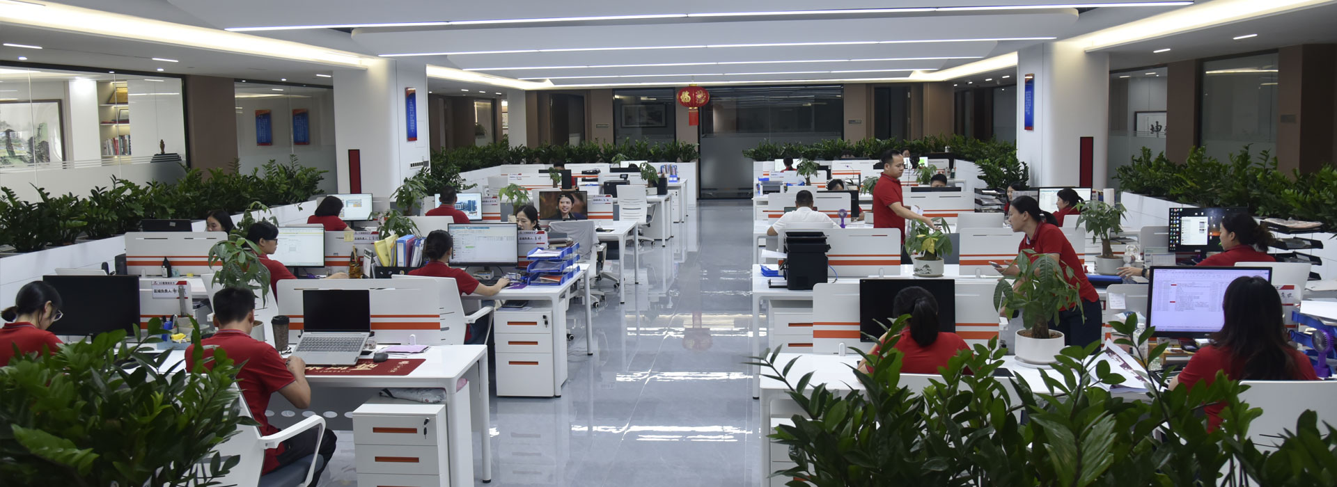 深圳萬(wàn)利科技膠盒包裝